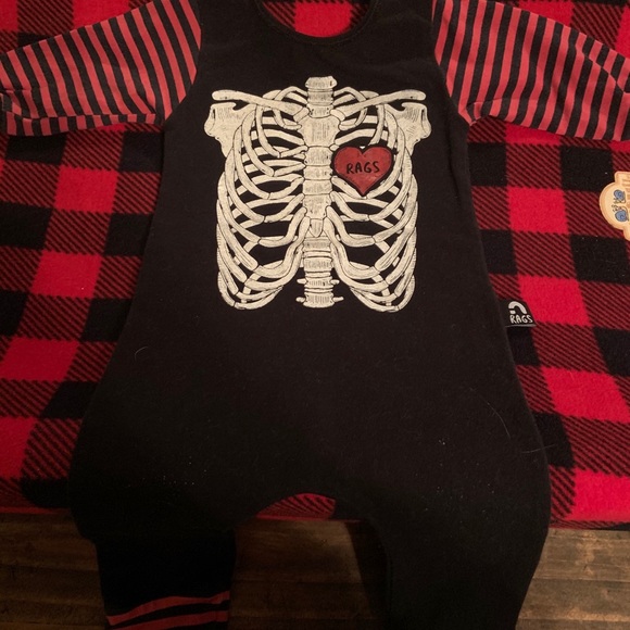 Rags - Picture 1 of 2